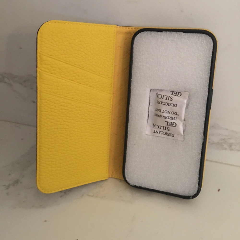 IPhone Leather Case. - Picture 3 of 3